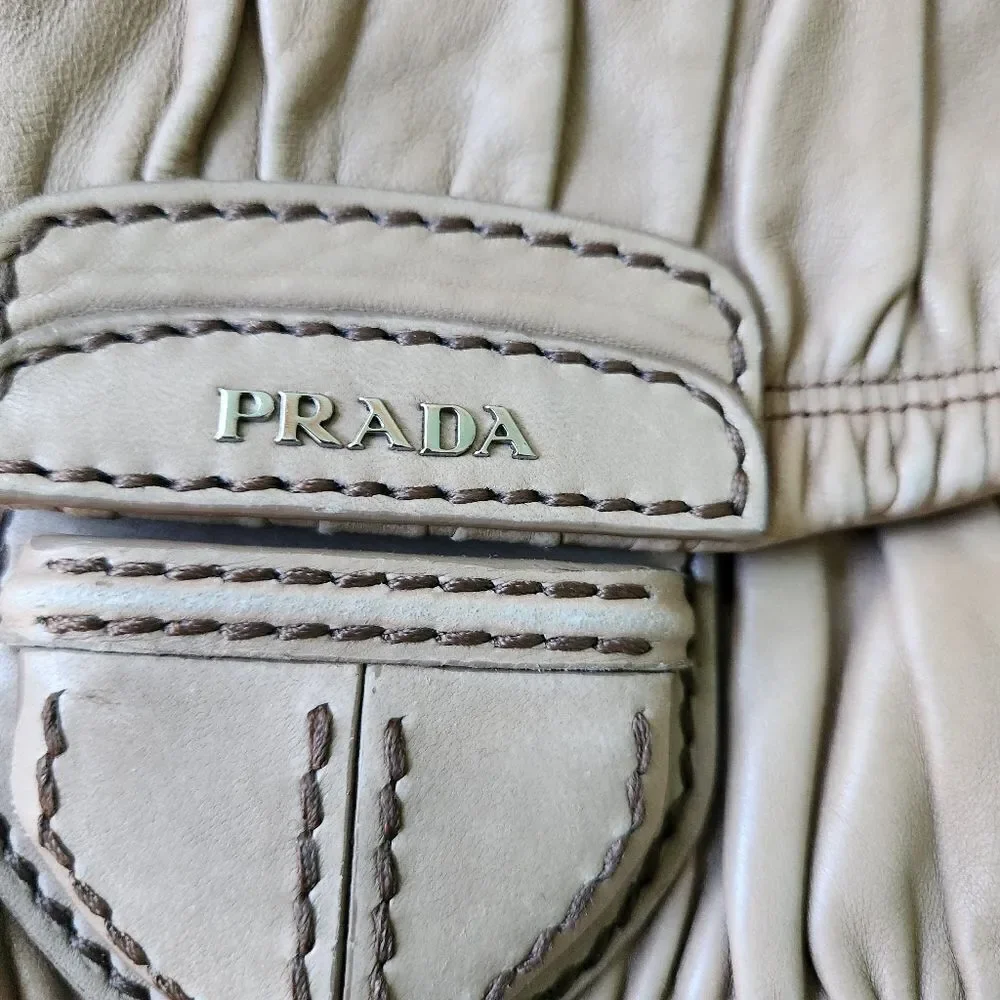 PRADA MATELASSÉ Leather Flap Hobo bag in GUC